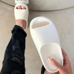 Lorlie MUY CALIENTE MOM JEANS 7 Lorlie MUY CALIENTE MOM JEANS