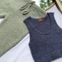 Lorlie DREAMING OF YOU BERRY CROP TOP TOPS