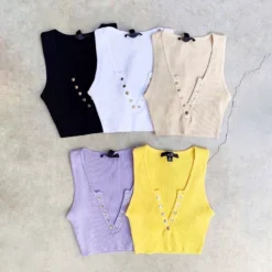 Lorlie KEEP IT CASUAL CROP TOP TOPS