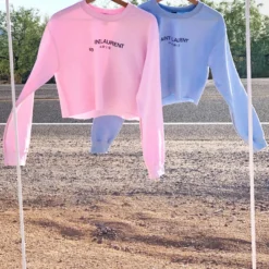 Lorlie GRAPHIC LOGO CROP SWEATSHIRT