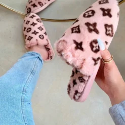 Lorlie SHOES SPONGY PINK FURRY SLIPPER