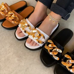 Lorlie SHOES HANDS ON THE LATEST BLACK CHAIN SANDAL