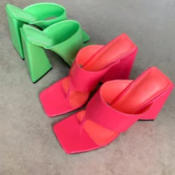 Lorlie SHOES SHE'S SO RETRO PINK BLOCK HEEL