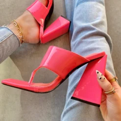 Lorlie SHOES SHE'S SO RETRO PINK BLOCK HEEL