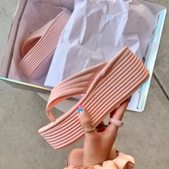 Lorlie HEAT & WAVES PINK THONG SANDAL