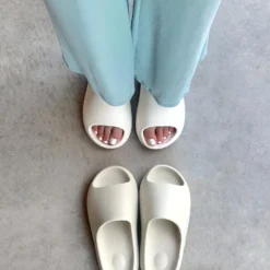 Lorlie EASY BREEZY WHITE RUBBER SLIDE