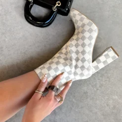 Lorlie WALK IN THE CITY CREAM BOOTIES WOMENS