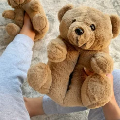 Lorlie HUG ME BROWN TEDDY SLIPPER
