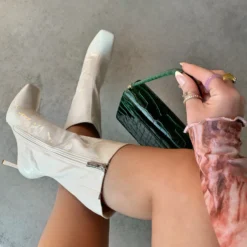 Lorlie WOMENS STEAL THE NIGHT OFF WHITE PATENT BOOT