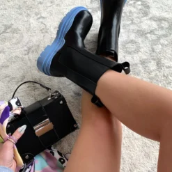 Lorlie WOMENS FEELS LIKE MONEY BLUE CHELSEA BOOTS