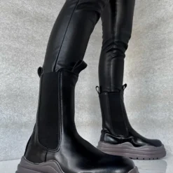 Lorlie FEELS LIKE MONEY BROWN CHELSEA BOOTS