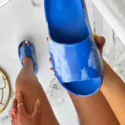 Lorlie WOMENS CLOUDY FANTASY RUBBER SLIDE