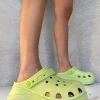 Lorlie EYES ON ME GREEN PLATFORM CLOG