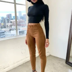 Lorlie TOPS HIGH STANDARDS BLACK CROP TOP